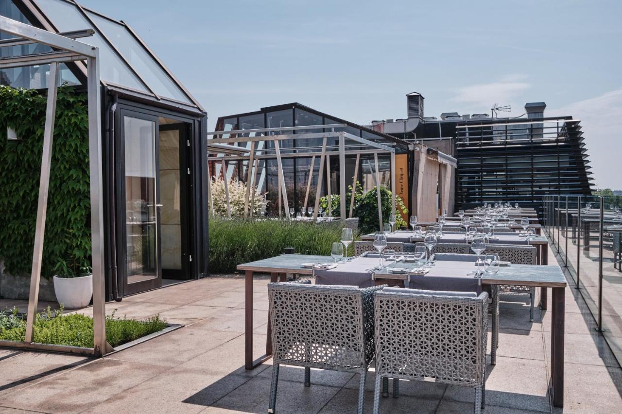 Hotel Monopol Wrocław Kültér fotó The rooftop terrace
